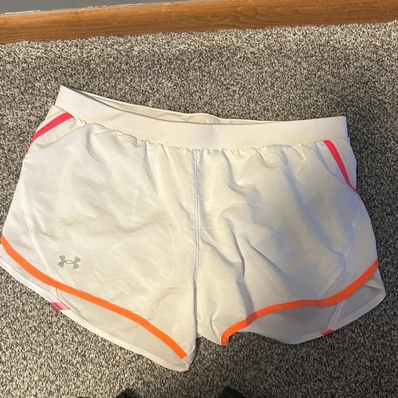 Under Armour & Nike Women’s Athletic Shorts XL - Picture 4 of 4